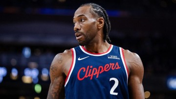 APP 威廉希指数-NBA分析师力荐火箭交易得到伦纳德，尽管目前最有可能得到字母哥